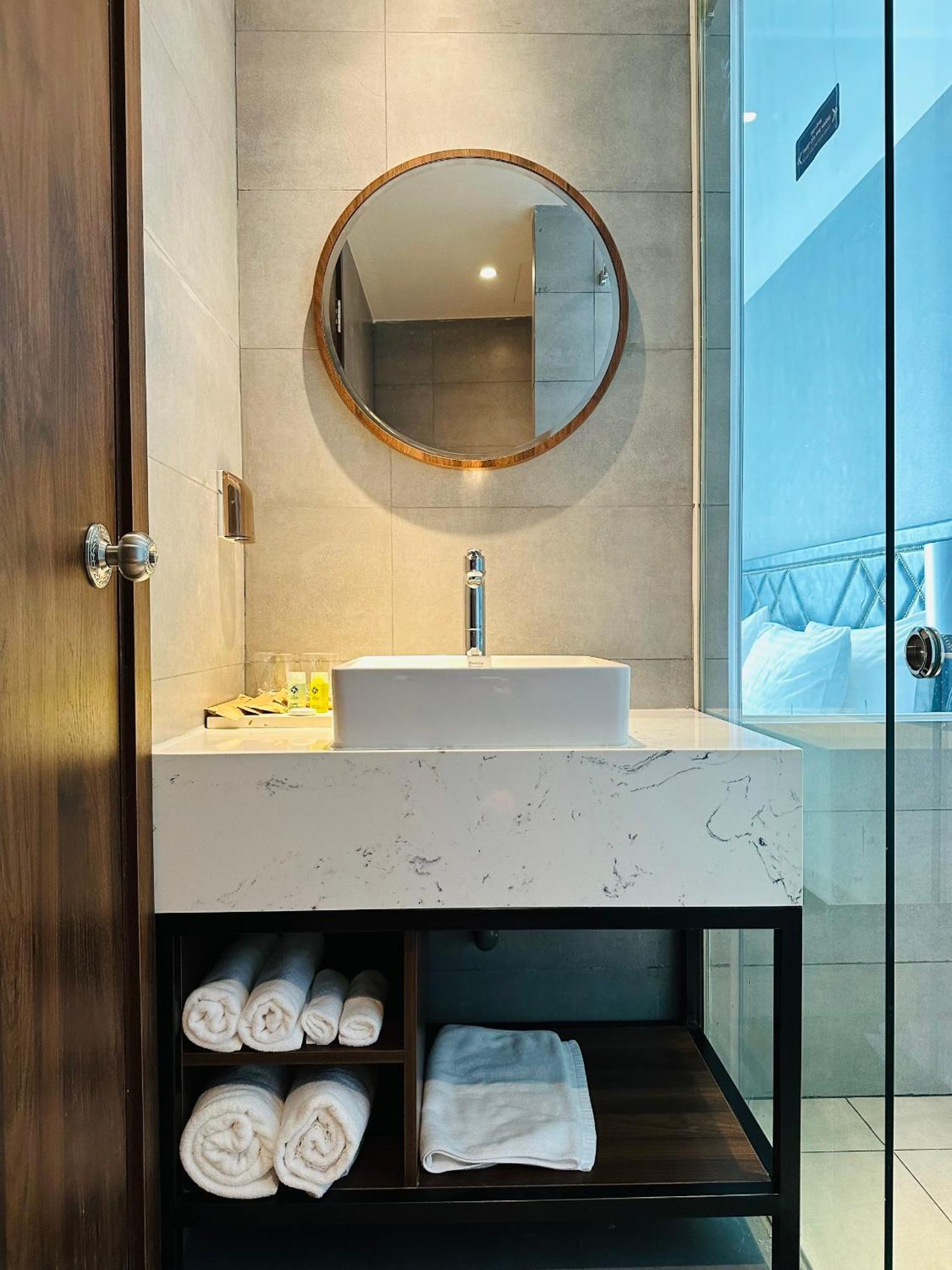 The Cam Ranh Oceanview Apartment Luaran gambar